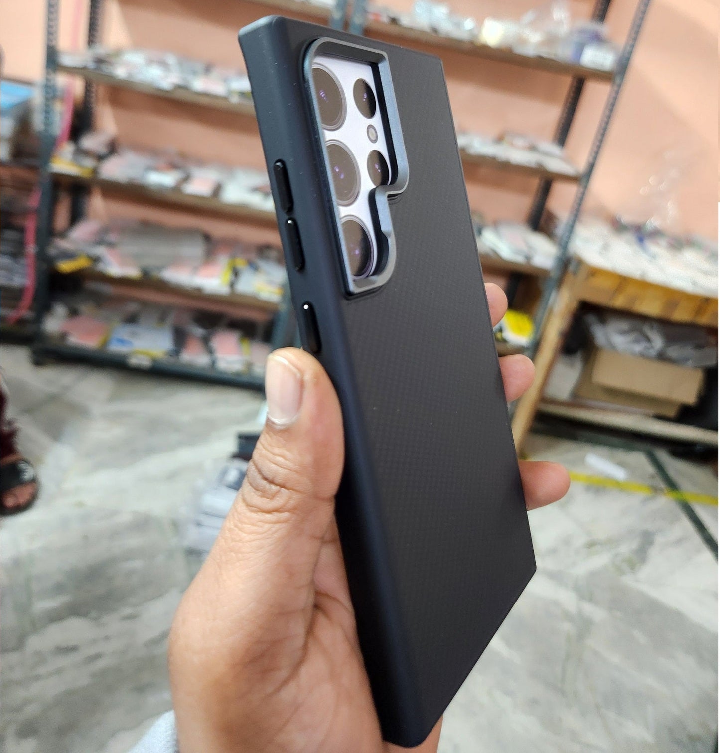 Samsung Galaxy S24 Ultra Matte Finish Carbon Texture Case with Metal Camera Protection - Black