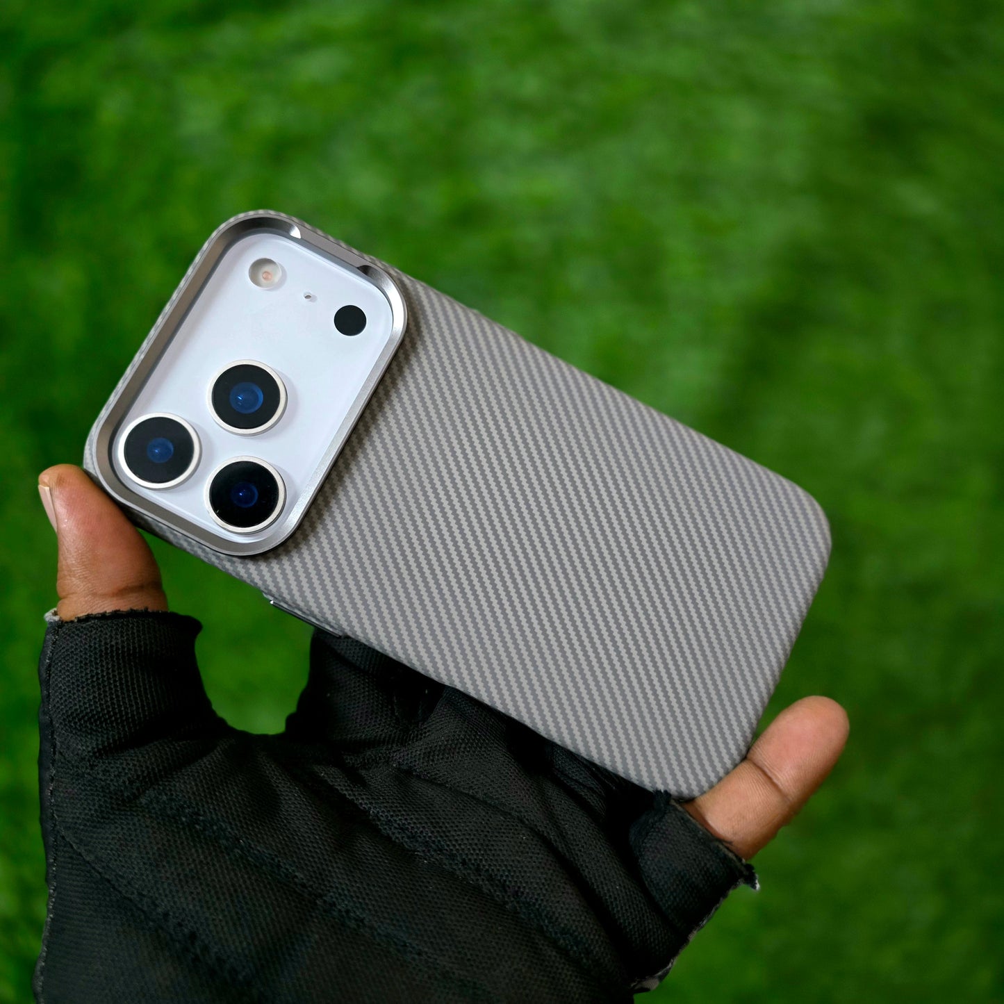 iPhone 17 Pro Max Carbon Case, 600D Carbon Fiber Texture Hard PC with Magsafe - Titanium