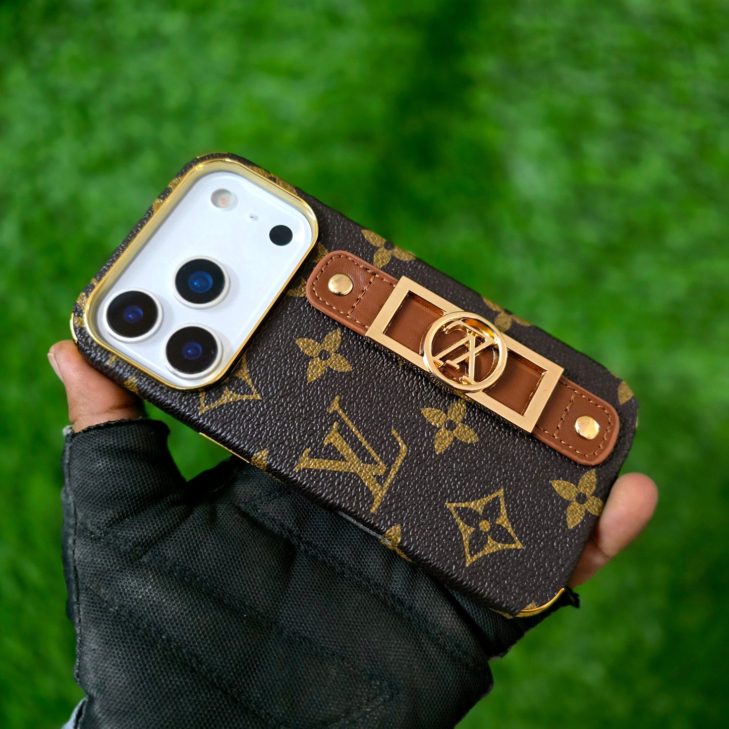 iPhone 17 Pro Max Luxurious Premium Louis Vuitton Leather Case with Belt - Brown