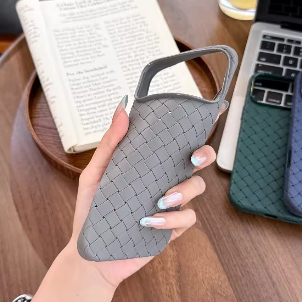 iPhone 17 Pro Max Luxury Weave Breathable Cooling Matte Soft Silicon Grid Case - Black
