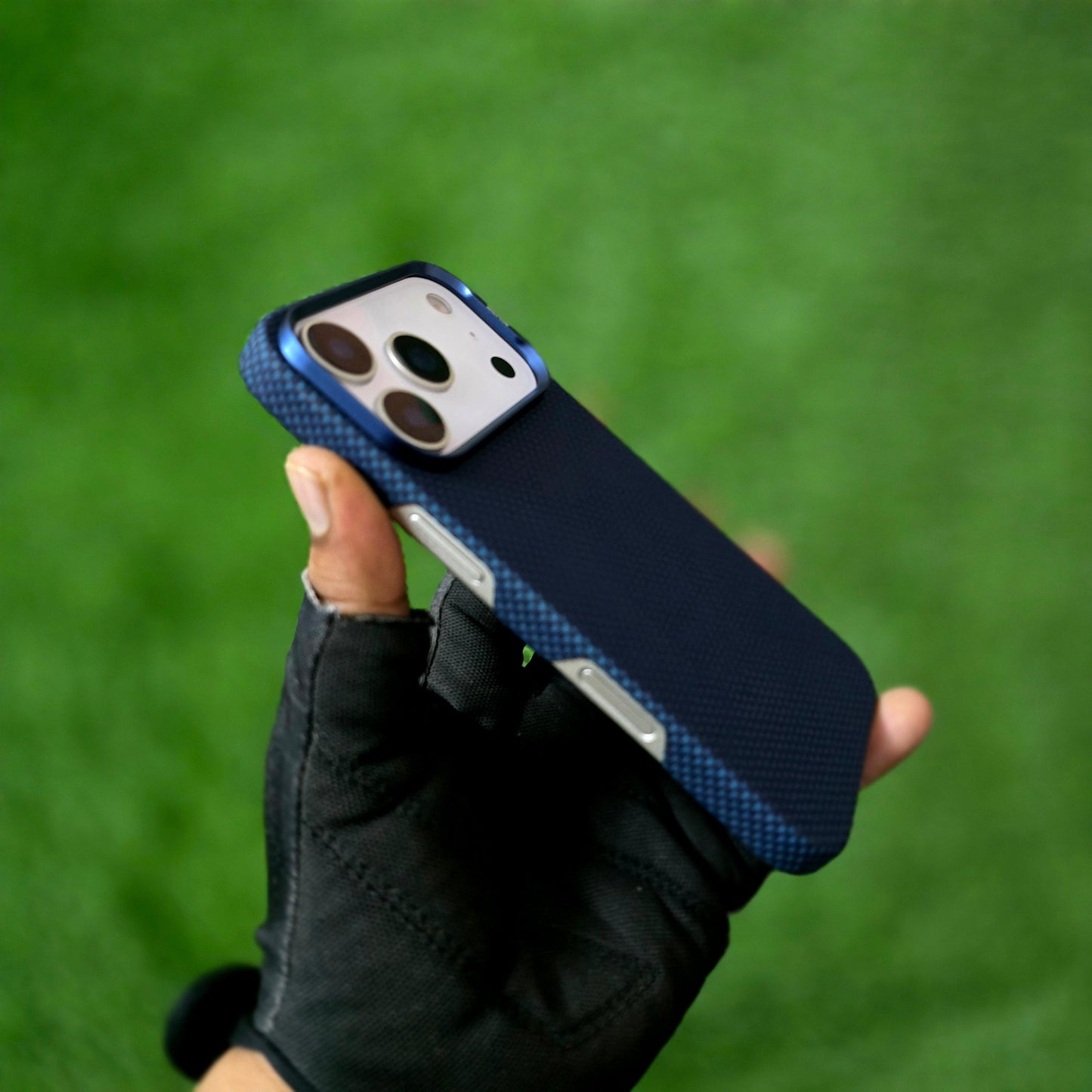 iPhone 17 Pro 0.4mm Thin Real Aramid Carbon Fiber Case with Magsafe - Blue