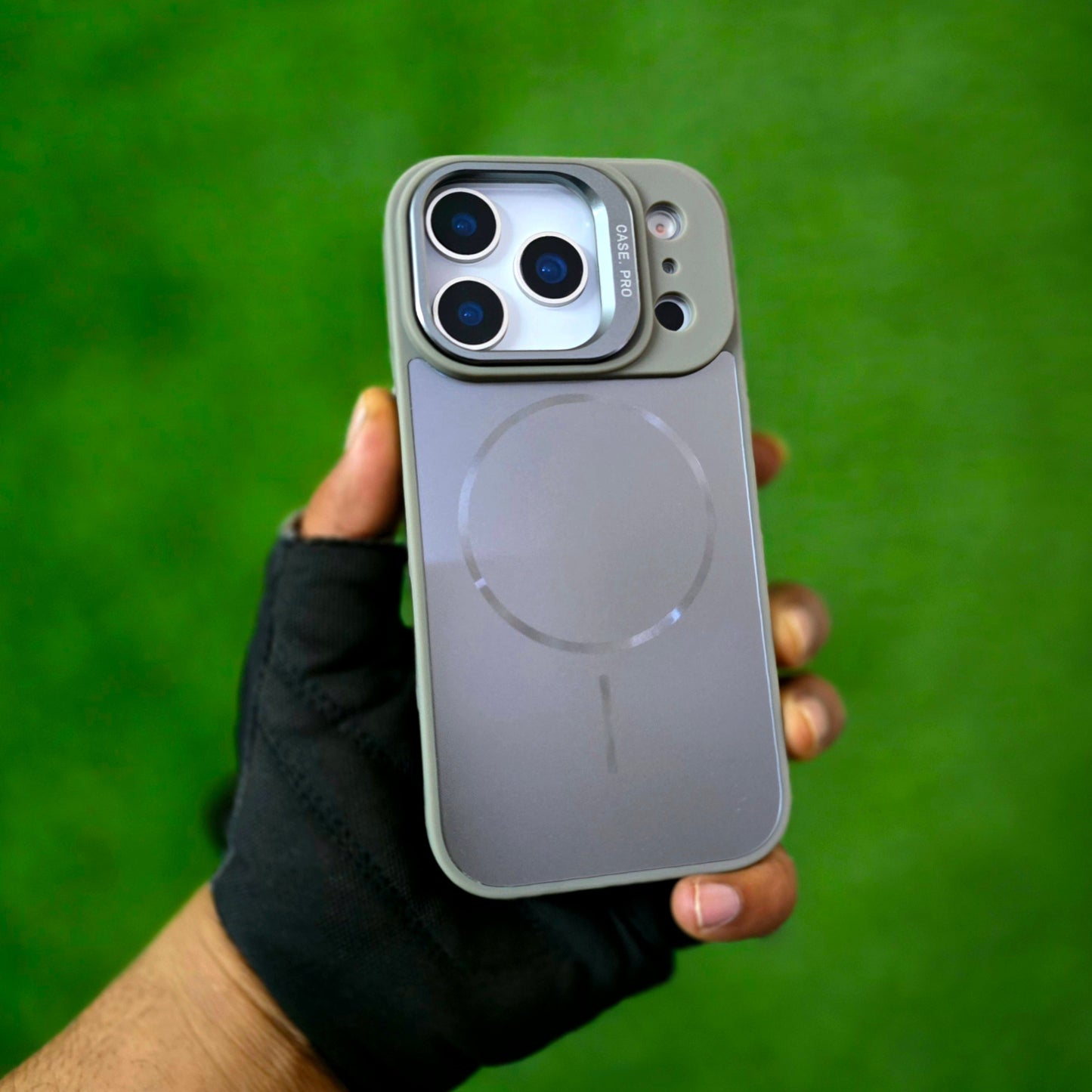 iPhone 17 Pro Max Matte Finish Metal Camera Kickstand Back Cover with Magsafe - Grey