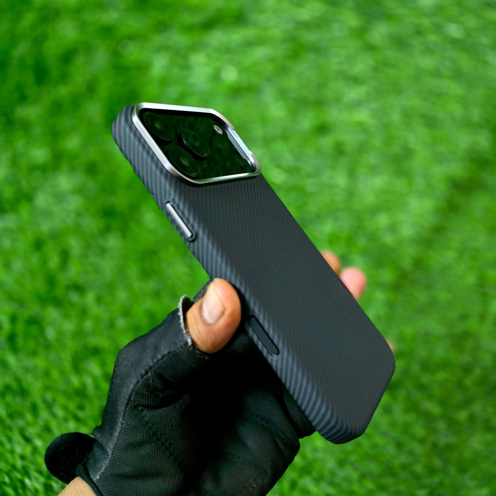 iPhone 17 Pro Max Carbon Case, 600D Carbon Fiber Texture Hard PC with Magsafe - Black