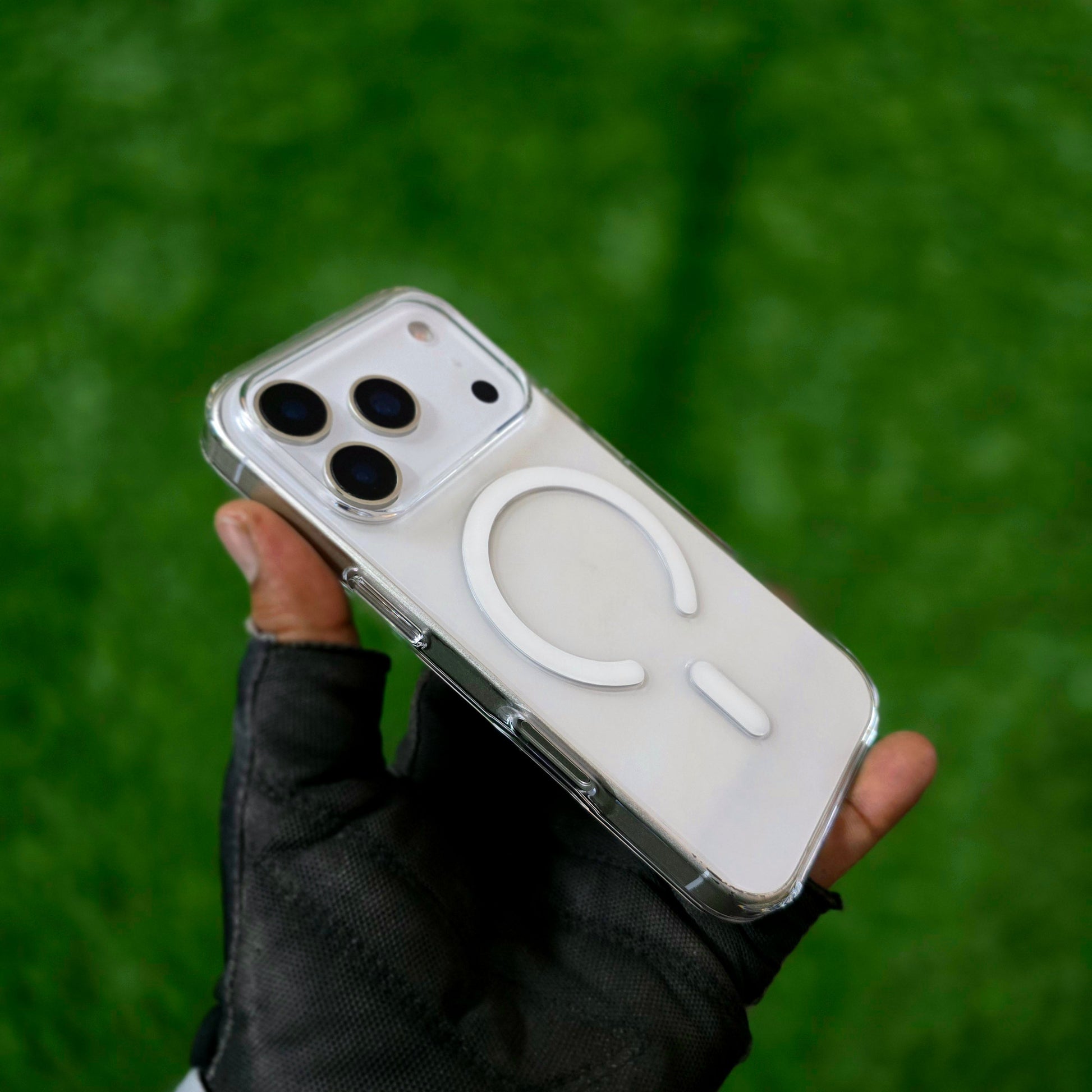 iPhone 17 Pro Crystal Clear Anti-Yellowing Original Transparent Magsafe Case