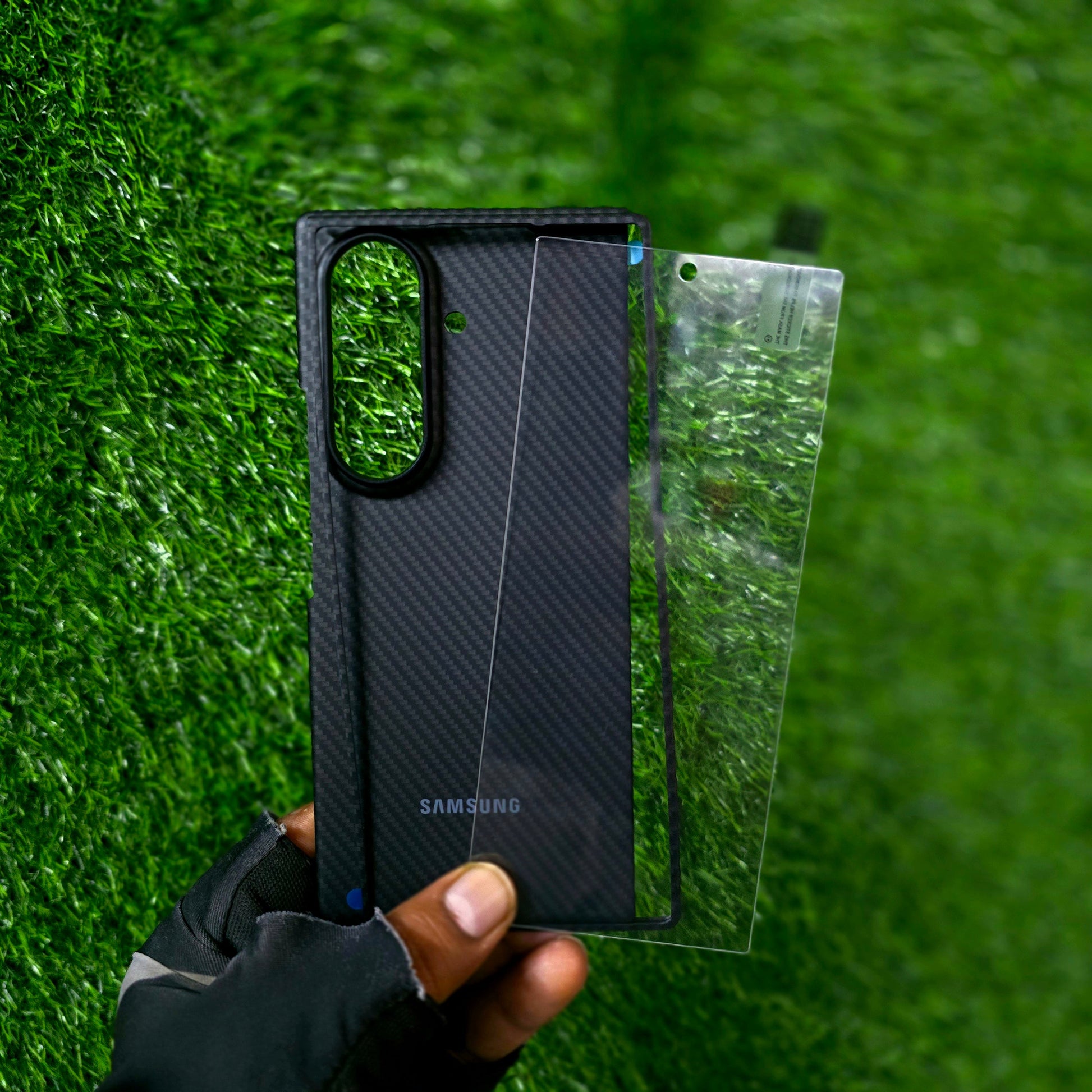 Samsung Z Fold8 Ultra Carbon Case, 0.8mm Ultra Thin Carbon Fiber Kevlar Case with Front Glass & Logo