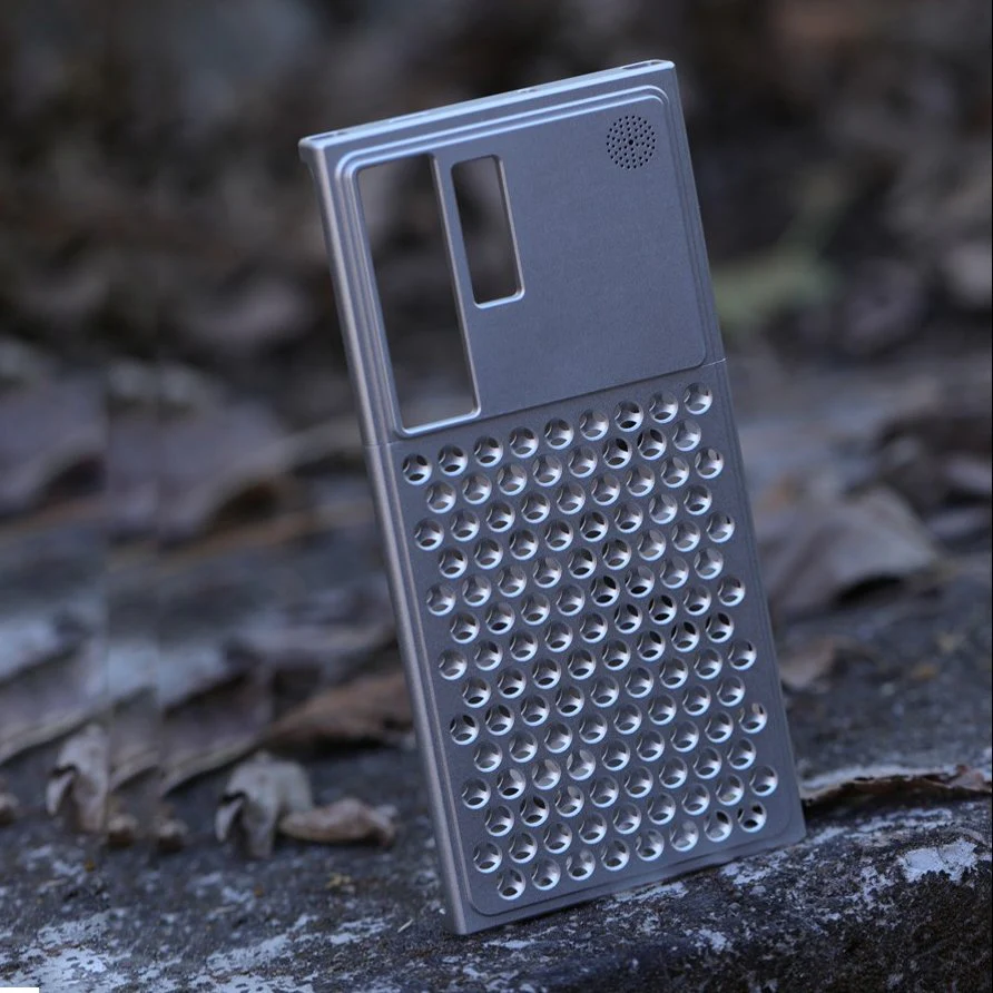 Samsung Galaxy S24 Ultra Heat Dissipation Aluminum Alloy Lens Half Pack Aromatherapy Cooling Case - Grey