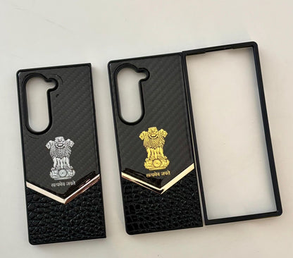 Samsung Galaxy Z Fold6 "Satyamev Jayate" Crock & Carbon Pattern Printed Logo Case