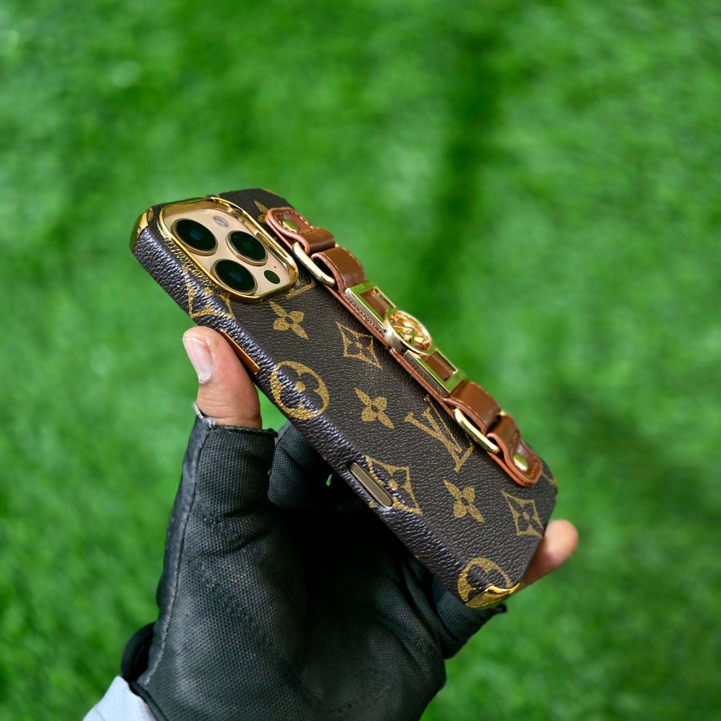 iPhone 16 Pro Max Luxurious Premium Louis Vuitton Leather Case with Belt - Brown