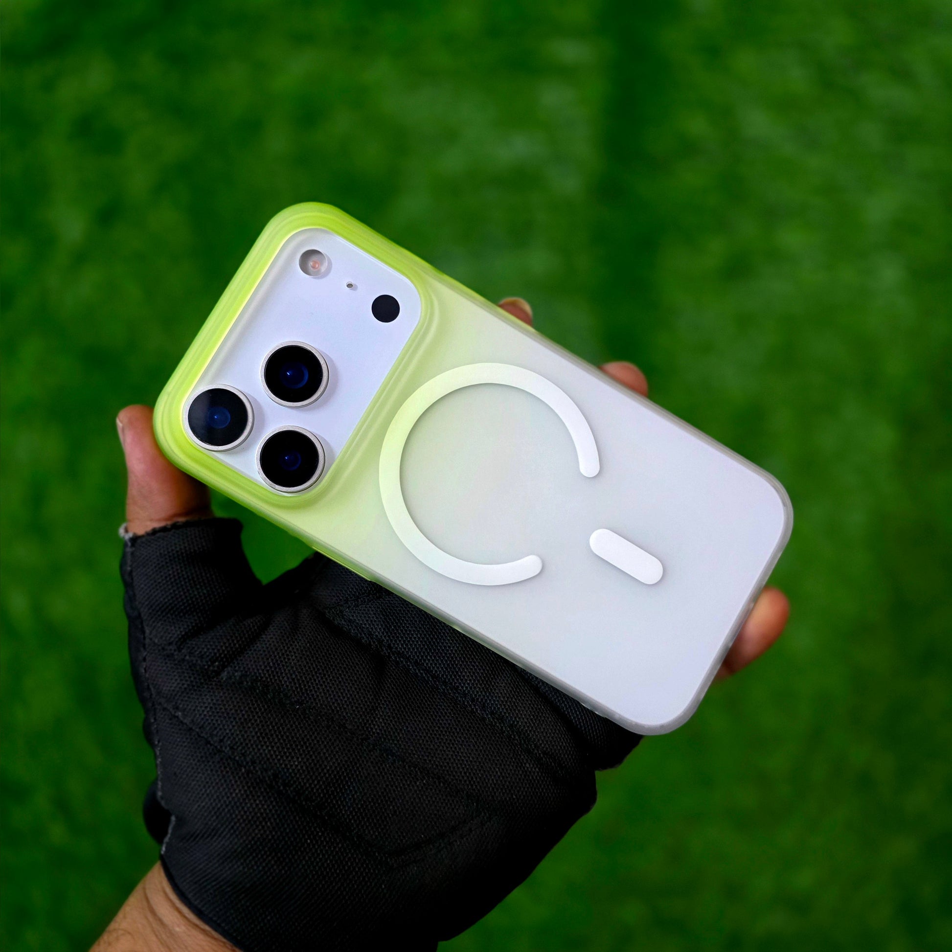 iPhone 17 Pro Max Dual Color Shade Matte Finish Smoke Cover with Magsafe - Green