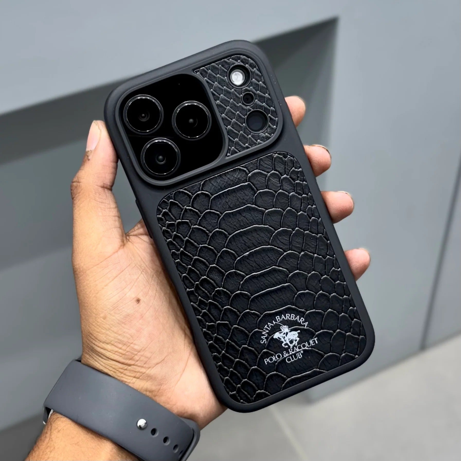 iPhone 17 Pro Max Genuine Leather Original Santa Barbara Polo Club Knight Series Back Cover - Black