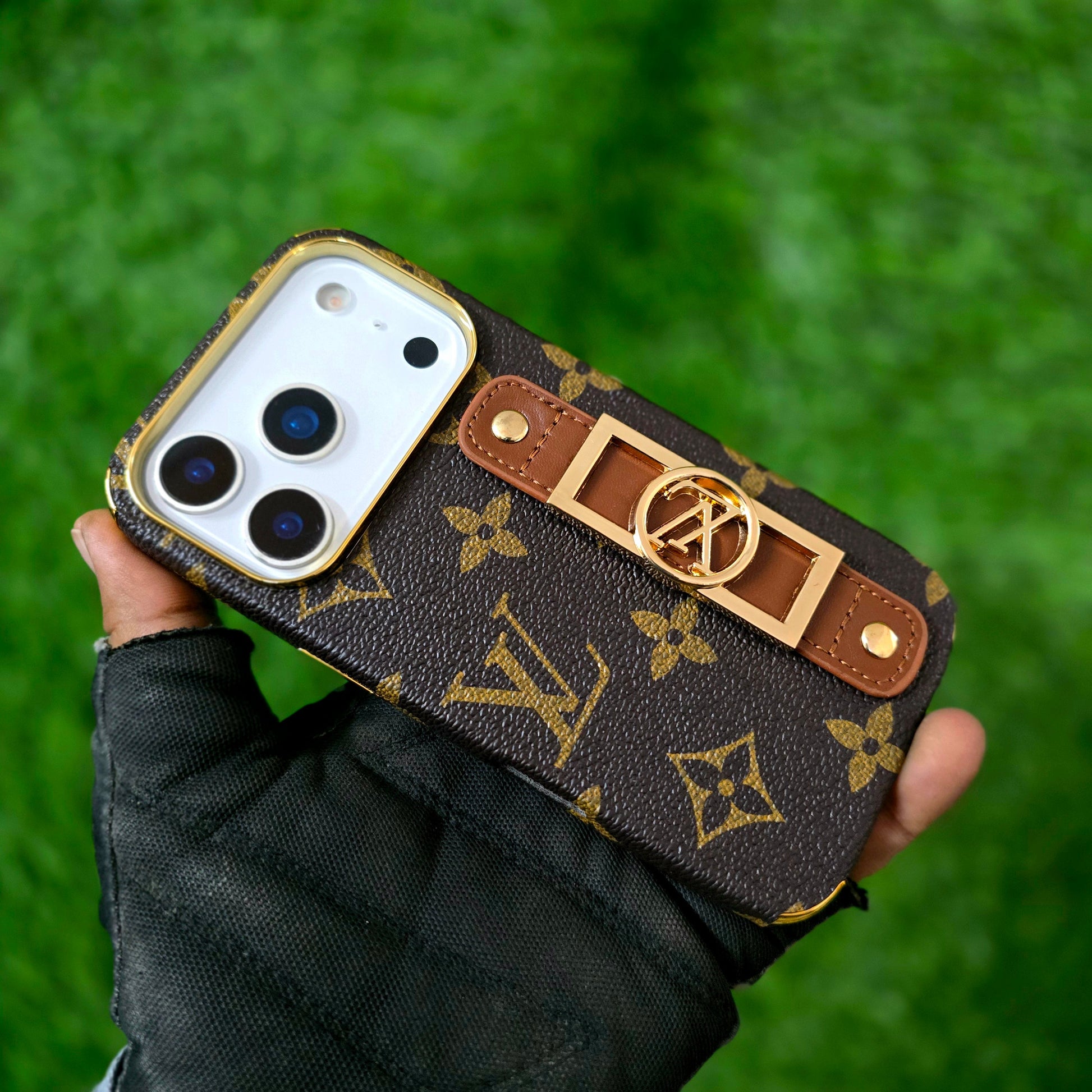 iPhone 17 Pro Max Luxurious Premium Louis Vuitton Leather Case with Belt - Brown