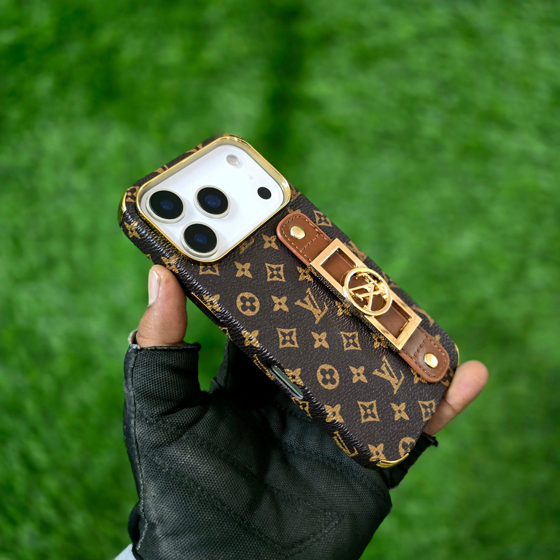 iPhone 17 Pro Max Luxurious Premium Louis Vuitton Leather Case with Belt - Brown.