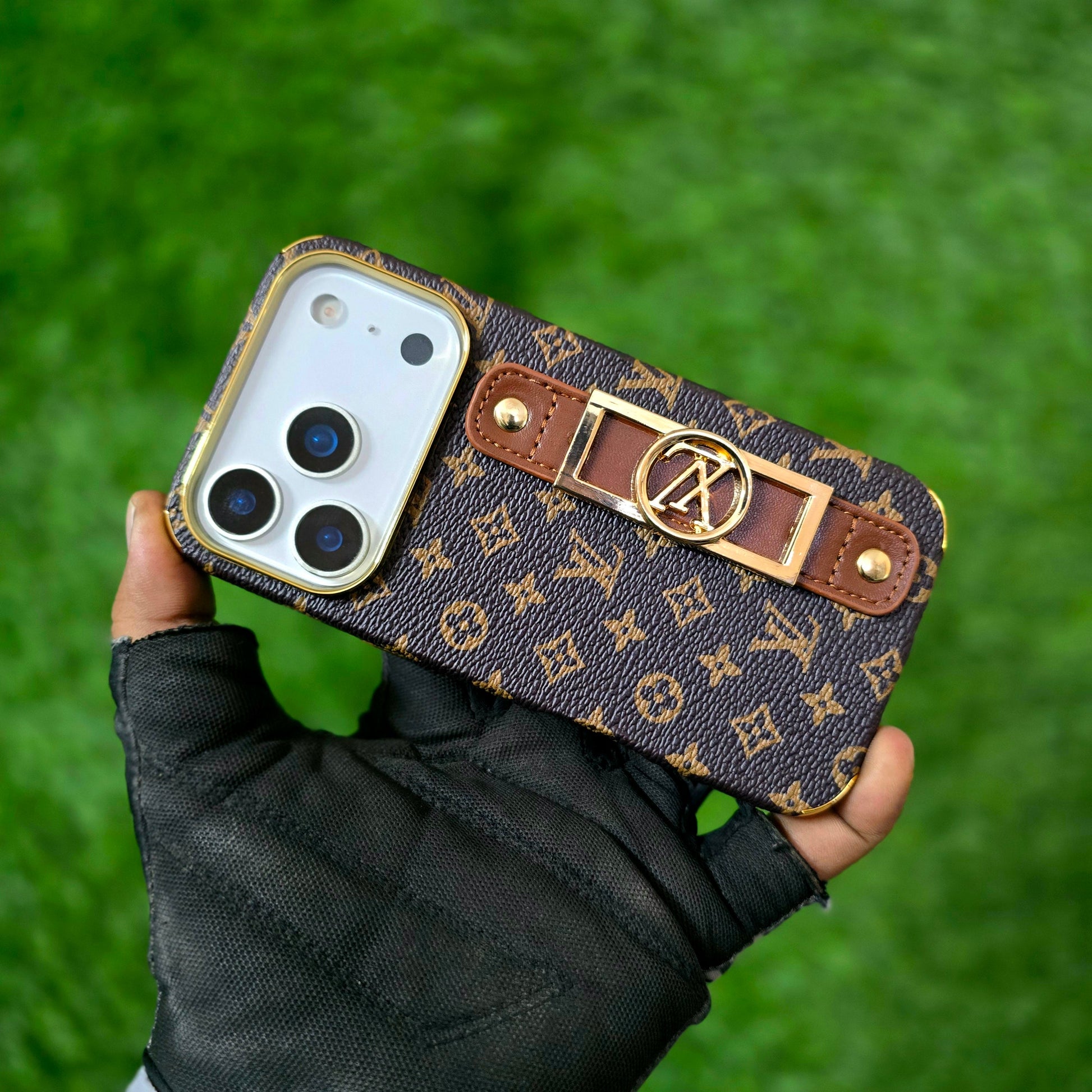 iPhone 17 Pro Max Luxurious Premium Louis Vuitton Leather Case with Belt - Brown.