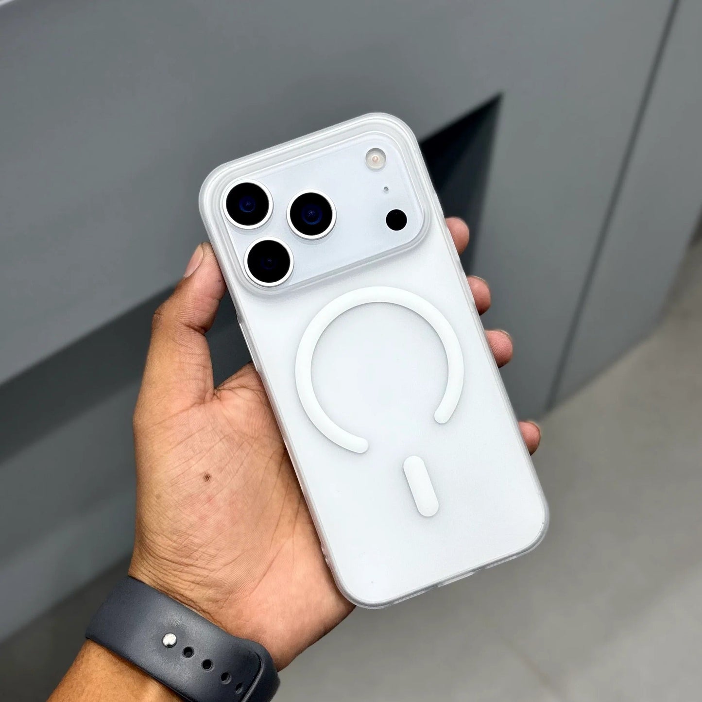 iPhone 17 Pro Max 0.8mm Thin Semi Transparent Matte Finish Smoky Cover with Magsafe - White