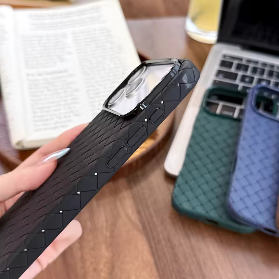 iPhone 17 Pro Max Luxury Weave Breathable Cooling Matte Soft Silicon Grid Case - Black
