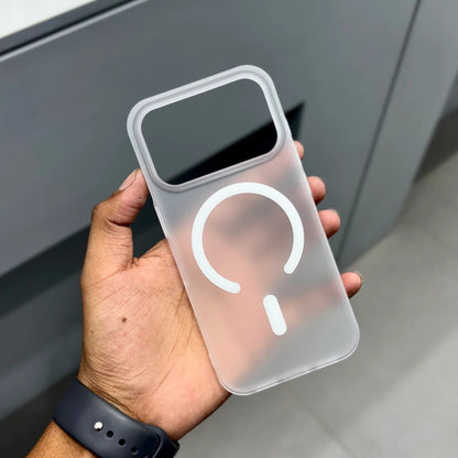 iPhone 17 Pro Max 0.8mm Thin Semi Transparent Matte Finish Smoky Cover with Magsafe - White