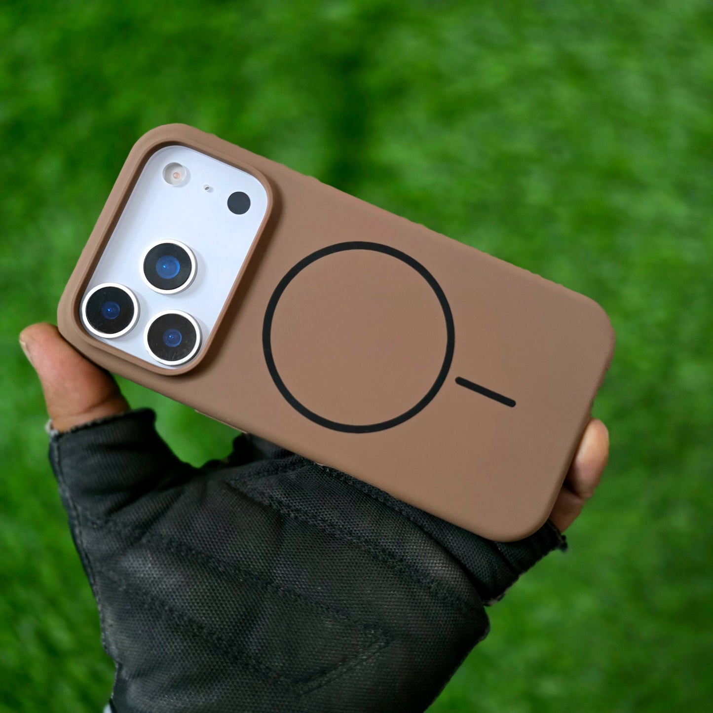 iPhone 17 Pro Max Liquid Silicone Magsafe Case Skin Feel - Brown