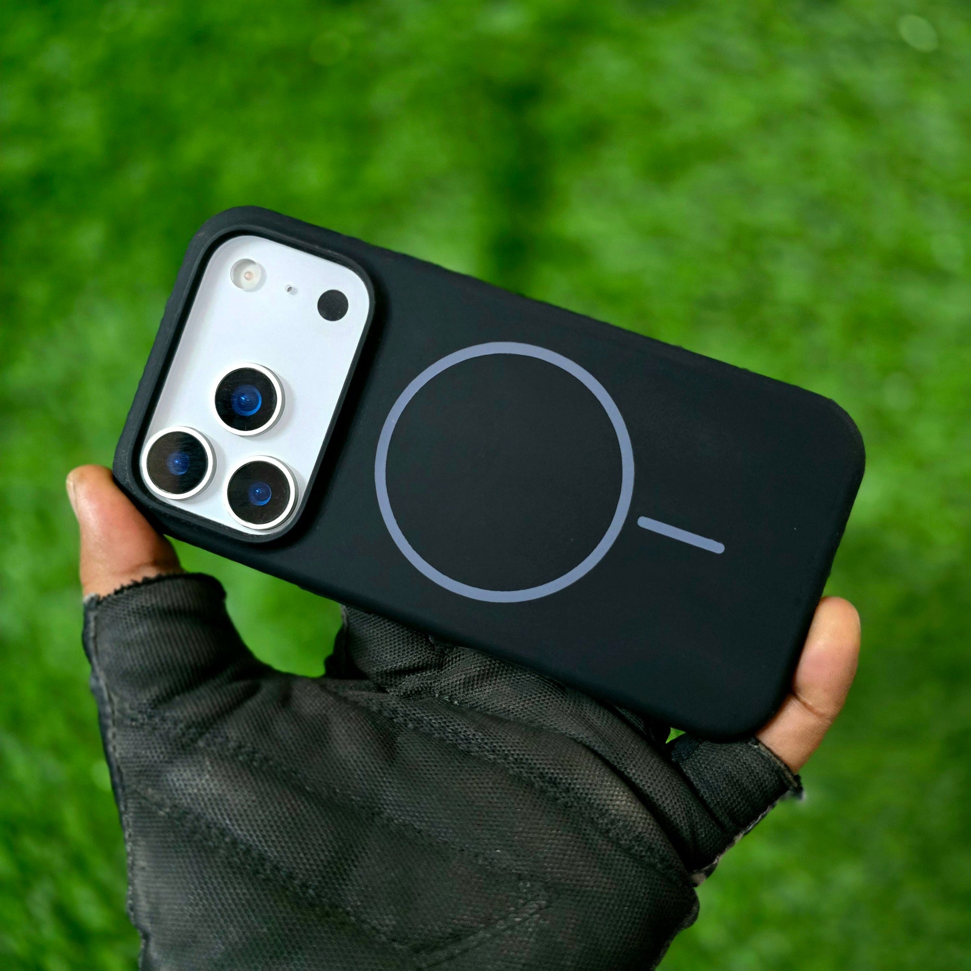 iPhone 17 Pro Max Liquid Silicone Magsafe Case Skin Feel - Black